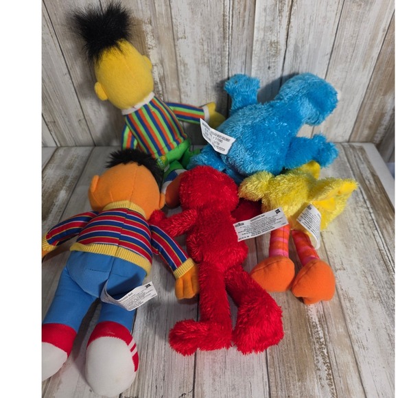 Sesame Street Plush Lot Elmo Cookie Monster Big Bird Bert Ernie Hasbro 2013 10in - Picture 6 of 9